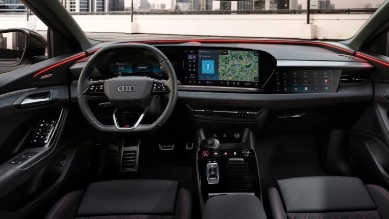 Audi'nin yeni modeli tanıtıldı: Elektrikli Q6 e-tron SUV yüzde 15 fiyat avantajı ile geliyor...