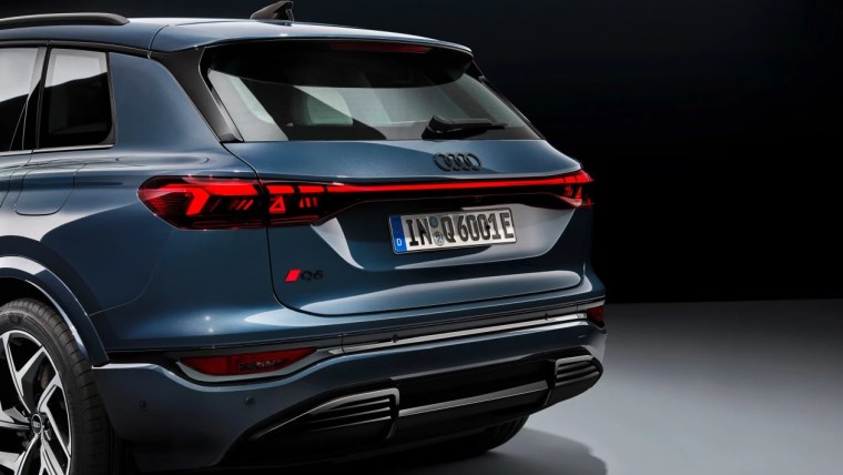 Audi'nin yeni modeli tanıtıldı: Elektrikli Q6 e-tron SUV yüzde 15 fiyat avantajı ile geliyor...