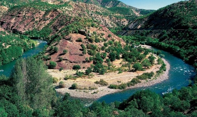 Munzur'un kucakladığı şehir: Tunceli