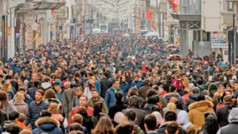 TÜİK 'yaşam memnuniyeti' sonuçlarını açıkladı: Erkekler daha umutlu, kadınlar daha mutlu!