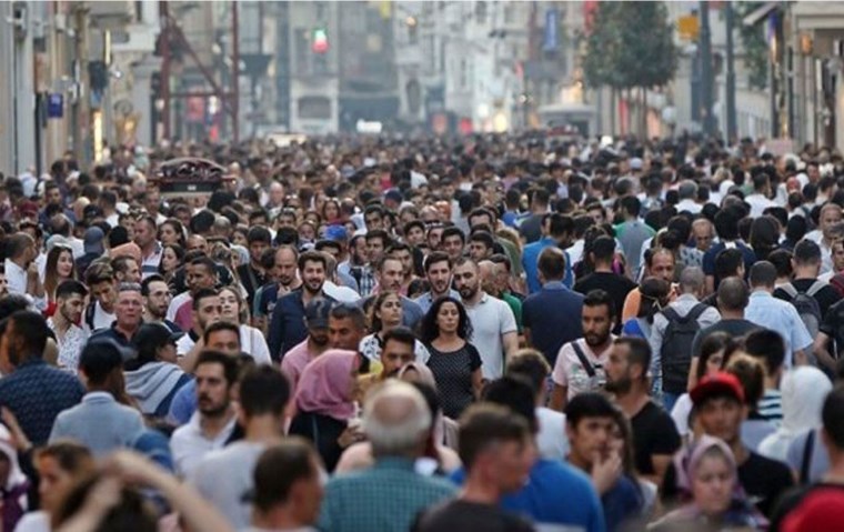 TÜİK 'yaşam memnuniyeti' sonuçlarını açıkladı: Erkekler daha umutlu, kadınlar daha mutlu!