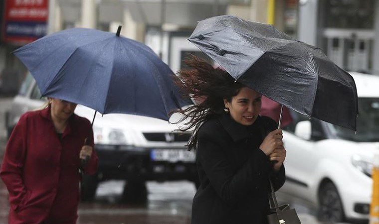 Meteoroloji saat verdi: Ege ve Akdeniz'in bazı kesimleri için fırtına uyarısı