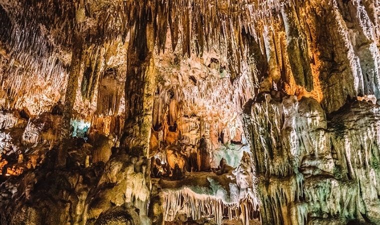 Türkiye’nin turizme açılan ilk mağarası: Damlataş