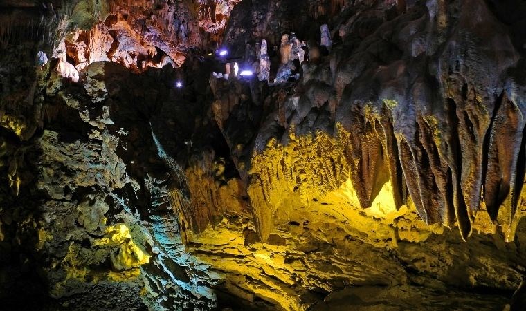 Türkiye’nin turizme açılan ilk mağarası: Damlataş