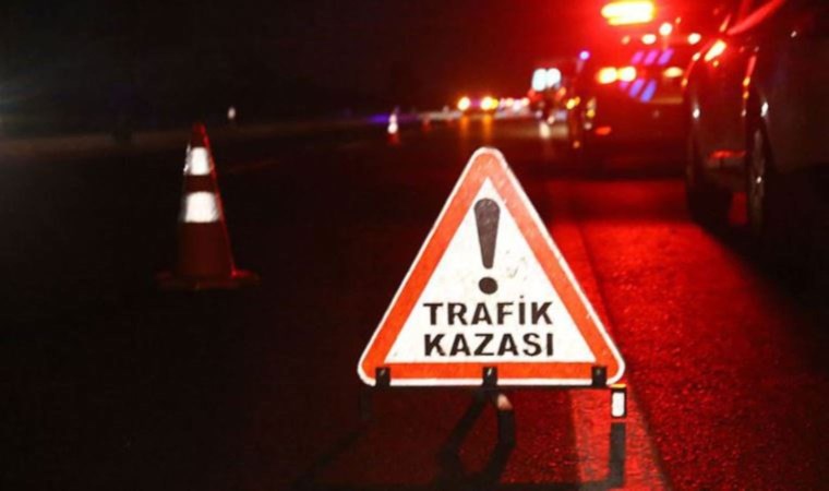 Manisa’da kamyonet tıra arkadan çarptı: 3 ölü, 1 ağır yaralı