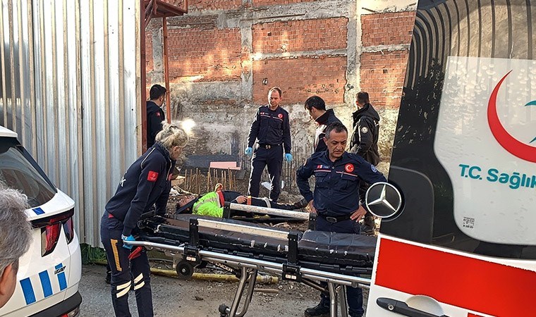 Beyoğlu'nda inşaat temelinde toprak kaydı: 1 yaralı