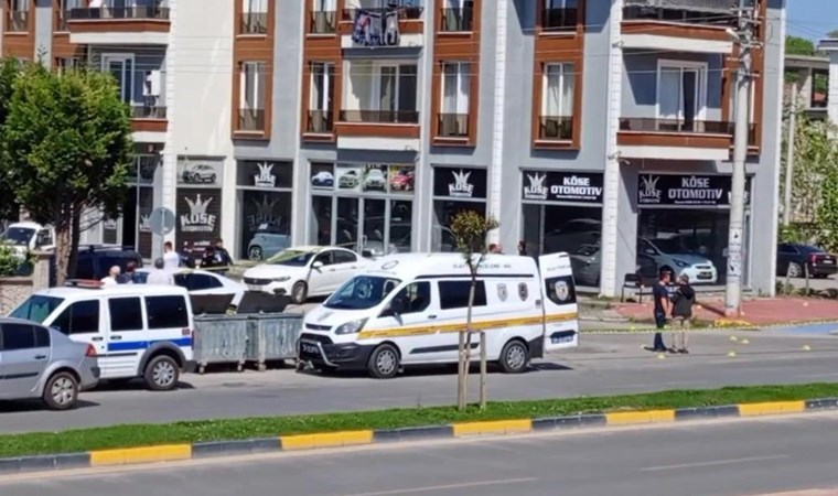 Şehir dışından gelip oto galeriyi kurşunladılar: 1 yaralı, 4 gözaltı