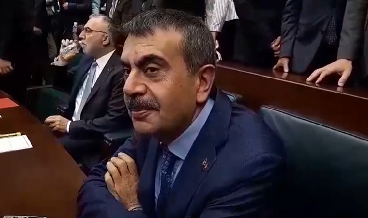 Bakan Tekin'den 'öğretmen ataması' açıklaması