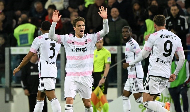 Juventus, bir puanı 87'de kurtardı!