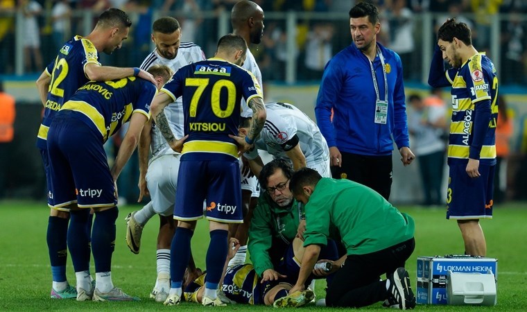 Ankaragücü'ne kötü haber: Sedyeyle oyundan çıktı!