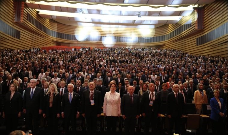 İYİ Parti'de kurultay günü: İşte Cumhuriyet'in kadrajından salondan kareler