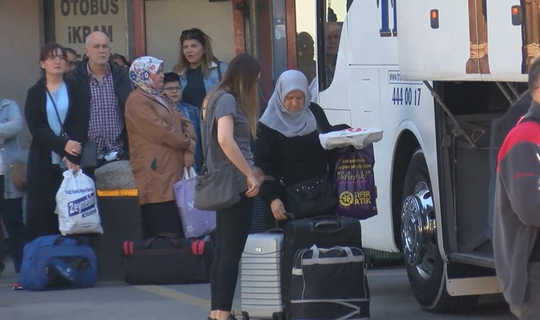 Otogarda Ramazan Bayramı yoğunluğu: Ek seferler düzenleniyor