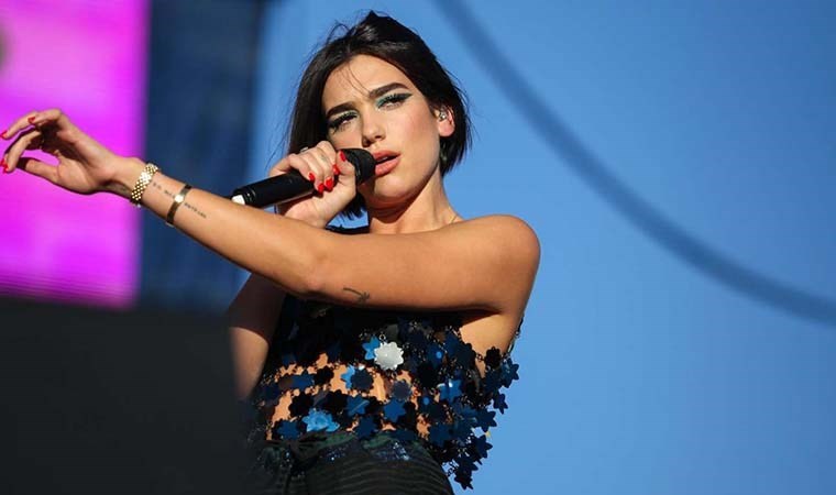 Dua Lipa'nın balmumu figürü Madame Tussauds İstanbul'da açıldı