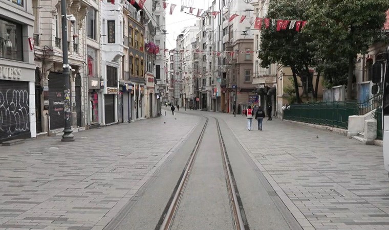 Taksim esnafı da kapatmalardan şikâyetçi: 'Her türlü olayda ilk Taksim nasibini alıyor, kapanmalar Taksim'de oluyor'