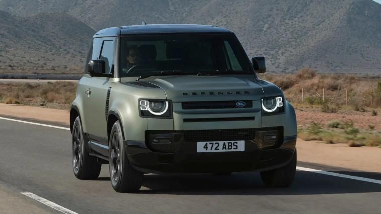 Land Rover Defender yenilendi: Daha yüksek konfor seviyesi ve yeni dizel motor...