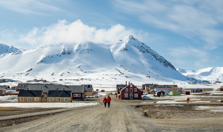 Çinlilerin gözü Svalbard takımadasında: Son özel mülk satışa çıkarıldı