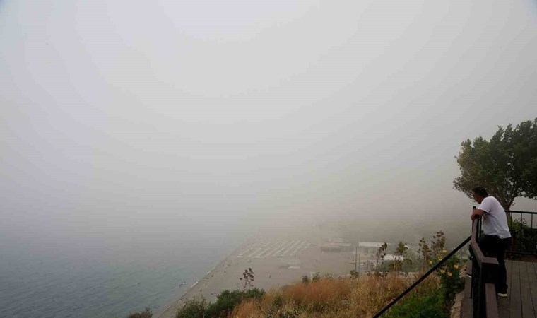 Antalya sis altında Görüş mesafesi düştü