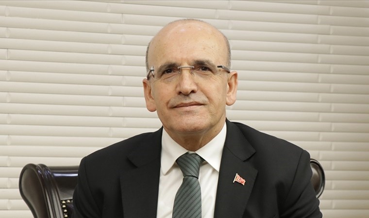 Mehmet Şimşek'ten borsada yatırım yapacaklara uyarı