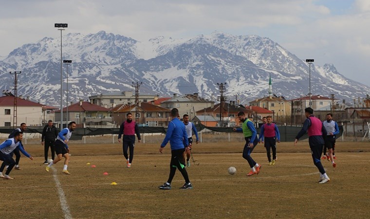 TFF 2. Lig ekibinden kapatma kararı! Başkanı açıkladı...