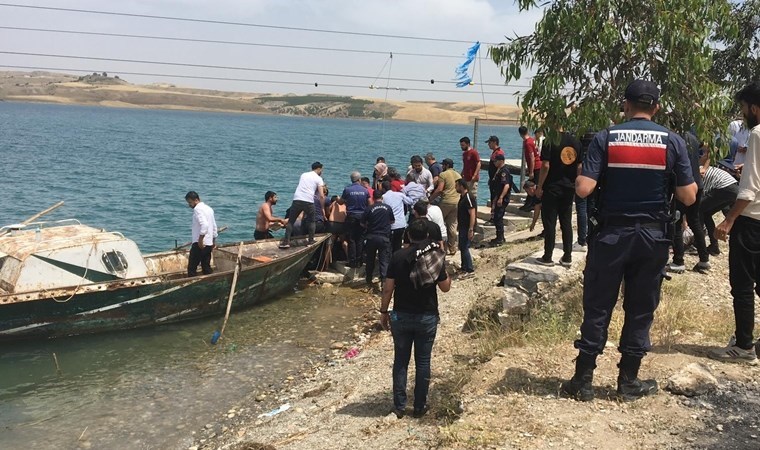 Serinlemek için girdiği baraj gölünde boğuldu