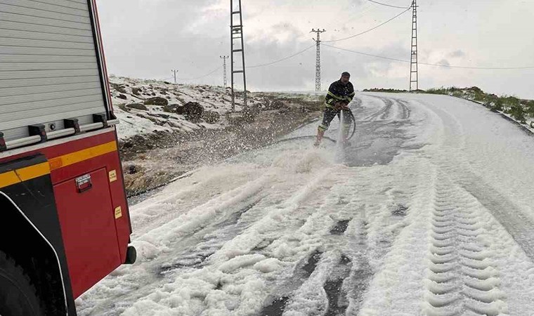 Iğdır'ı dolu ve sel vurdu: 10 bin dekar tarım arazisi zarar gördü