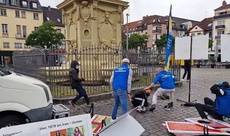 Mannheim'da bıçaklı saldırı: Polis saldırganı vurdu