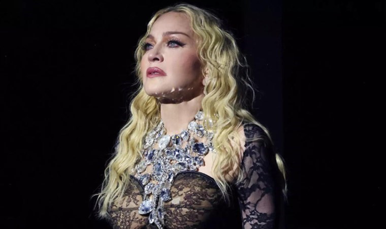 Madonna'ya 'cinsel içerikli konser' davası