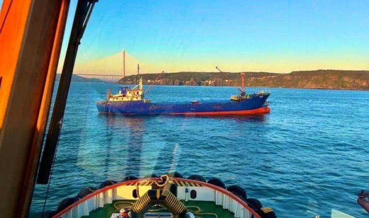 İstanbul Boğazı'nda gemi trafiği askıya alındı