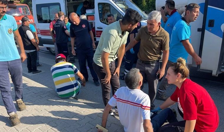 Antalya’da belediye ve otel personelini taşıyan araçlar çarpıştı: 6 yaralı