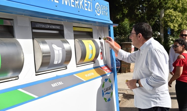 Çanakkale Belediyesi kente 13 Mobil Atık Getirme Merkezi yerleştirdi