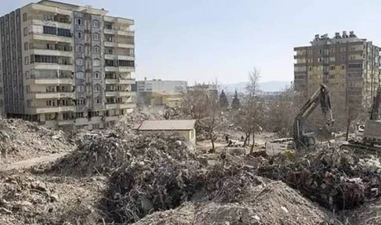 Hacı Ömer Apartmanı müteahhitlerine dava: Beton kalitesi elle un ufak olacak kadar kötü