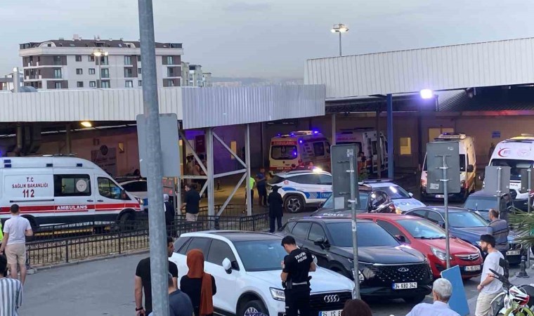 Pendik’te intihar girişiminde bulunan polis hayatını kaybetti