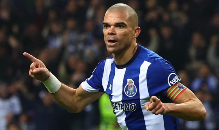 Sözleşmesi sona ermişti: Porto'dan Pepe kararı!