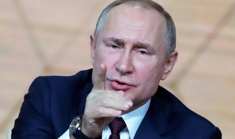 Putin'den Batı'ya salvolar: 'Ne kadar uğraşırlarsa uğraşsınlar...'