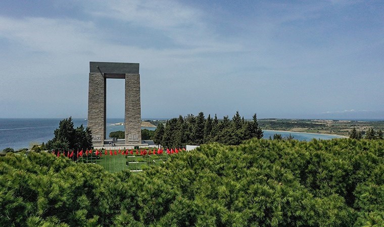 Çanakkale'de yangın nedeniyle girişlerin durdurulduğu Tarihi Alan tamamen ziyarete açıldı