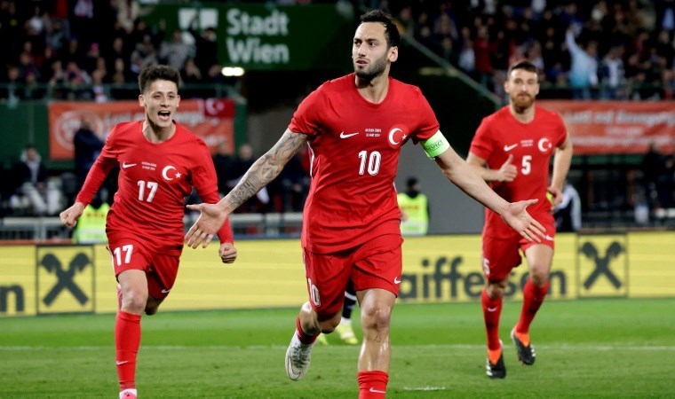 Yeni hocadan onay: Hakan Çalhanoğlu'na Alman devi talip!