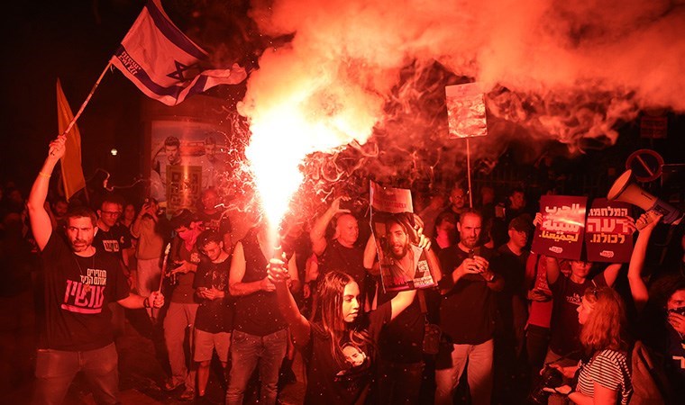 İsrail'de protestoculardan 'seçim' çağrısı: Çok sayıda kişi gözaltına alındı!