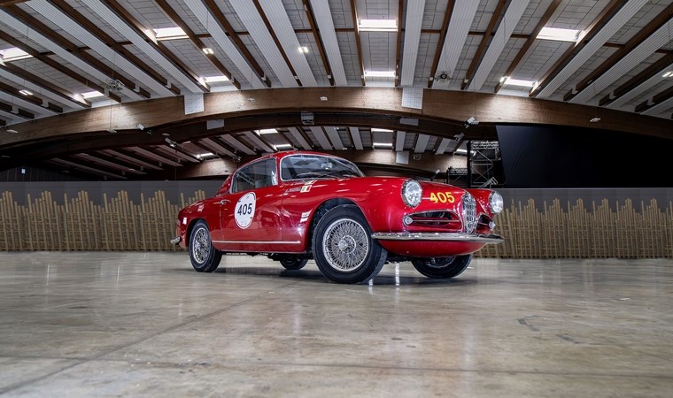 Müzeden çıkıp yarışa katıldı: Alfa Romeo 1000 Miglia Brescia'da start aldı! Klasik arabalar büyüledi...