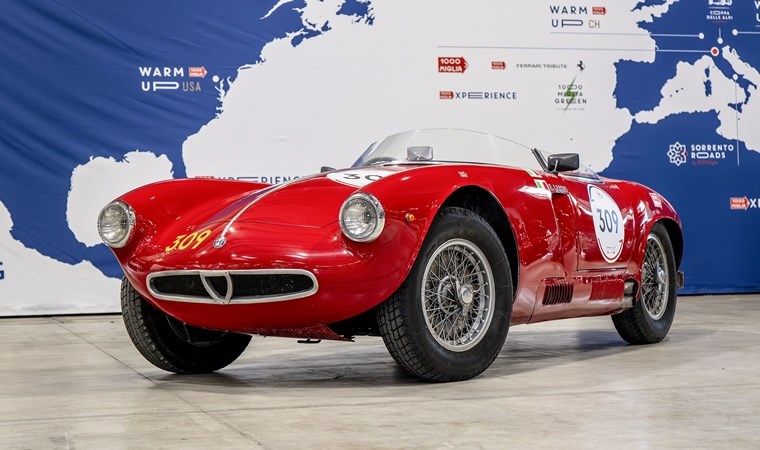 Müzeden çıkıp yarışa katıldı: Alfa Romeo 1000 Miglia Brescia'da start aldı! Klasik arabalar büyüledi...