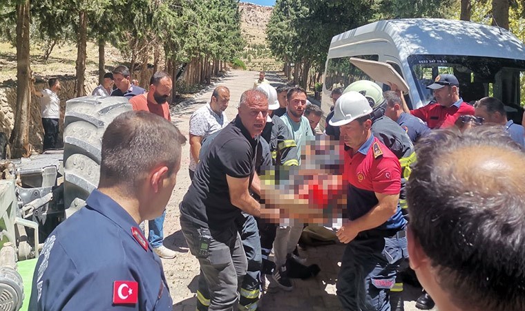 Mardin’de devrilen traktör ikiye bölündü: 3 yaralı