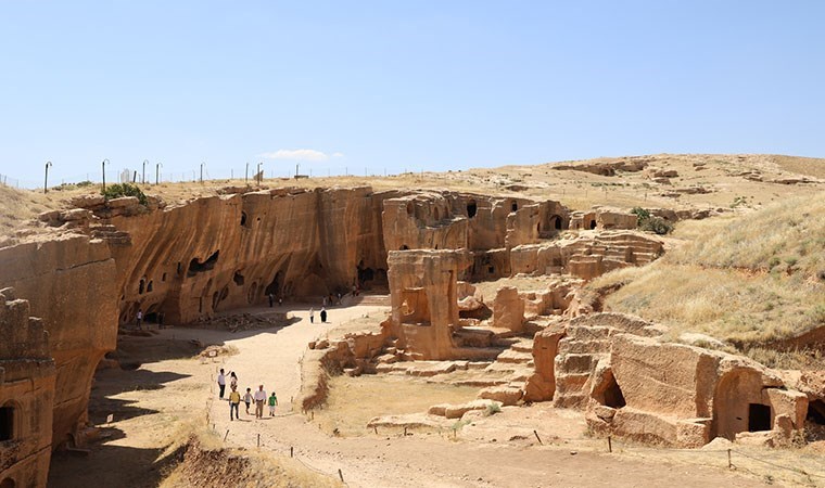 Tanrıların meydanı