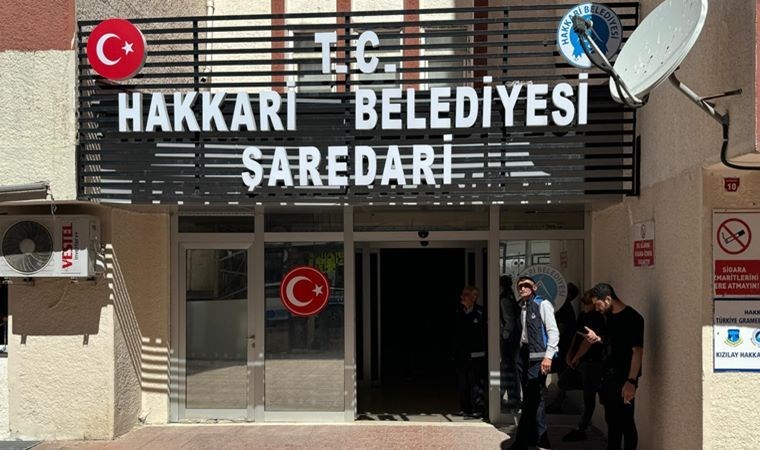 Son dakika... İçişleri Bakanlığı duyurdu: Hakkari Belediyesi'ne kayyum atandı