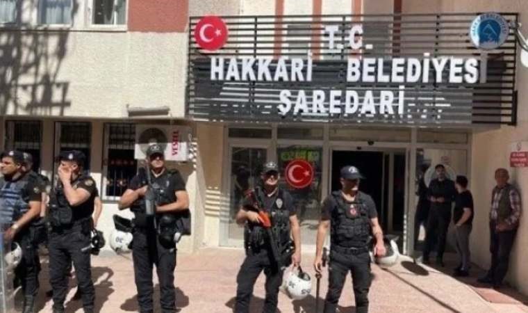 Hakkari Belediyesi'ne kayyum atanmasına siyasi partilerden tepki yağdı: 'Karar 5 Haziran'daki davayı etkilemeyi amaçlıyor'