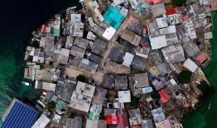 Adım atacak yer yok: Dünyanın en kalabalık adası Santa Cruz