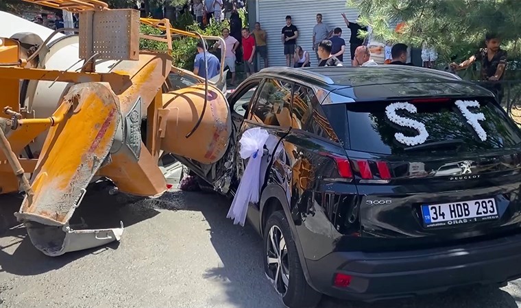 İstanbul'da beton mikseri, gelin arabasının üzerine devrildi: 1 ölü