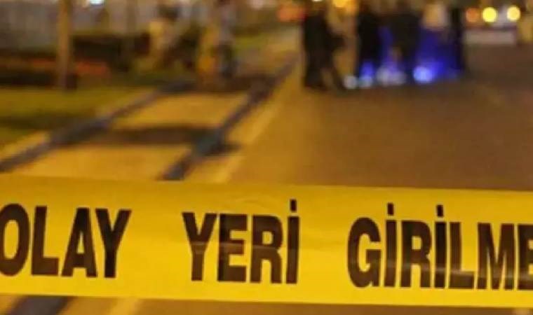 Garsonla müşteri birbirine girdi: Sandalyeler hava uçuştu