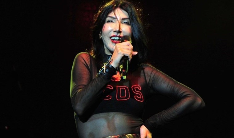 Hande Yener'den hayranlarına 'Evlenmeyin' çağrısı