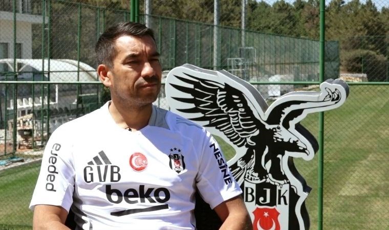 Beşiktaş yeni sezon hazırlıklarına başladı: Giovanni van Bronckhorst ilk haftaya dikkat çekti