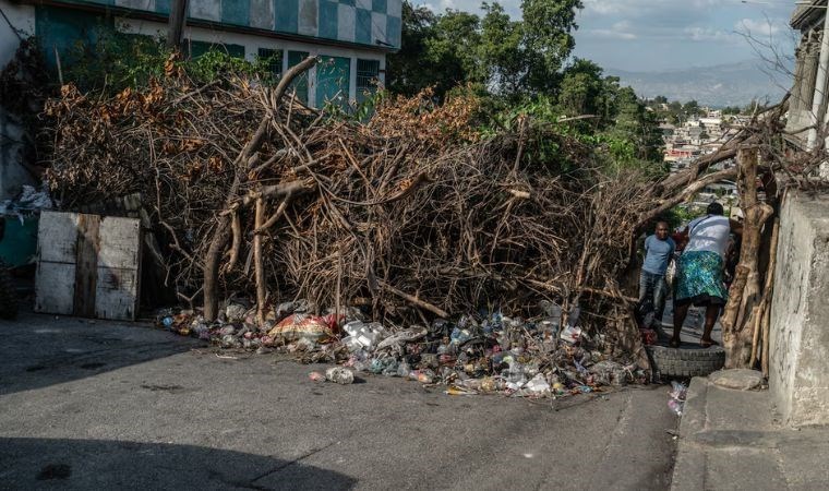 Kenya'da bir çöplükte 9 kişinin cansız bedenine ulaşıldı