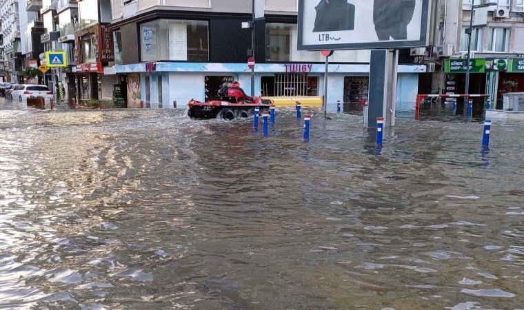 Uzmanından korkutan 'İzmir' açıklaması: 'Olası bir depremde deniz kentin içine girecek'